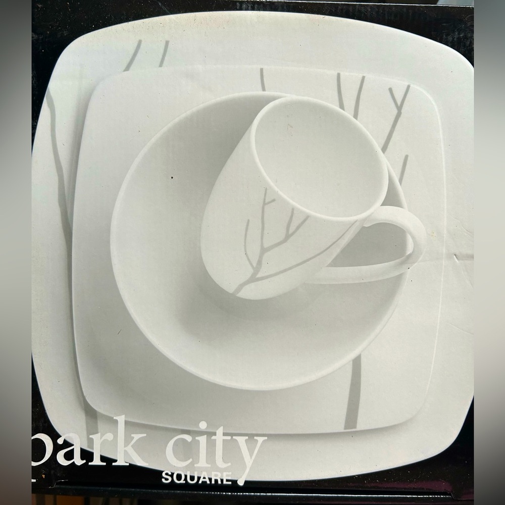 Park City Square 4-Piece Place Setting